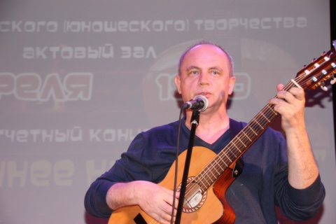 2_Волков поет.jpg 2_Волков поет.jpg